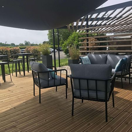 Campanile Le Mans - Arnage Hotel Exterior foto